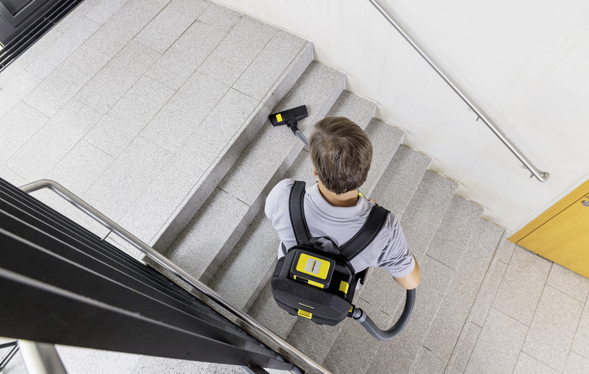 Karcher BVL 3/1 Bp Battery powered BagBack Dry Vacuum Cleaner Karcher BVL 3/1 Bp Battery powered BagBack Dry Vacuum Cleaner