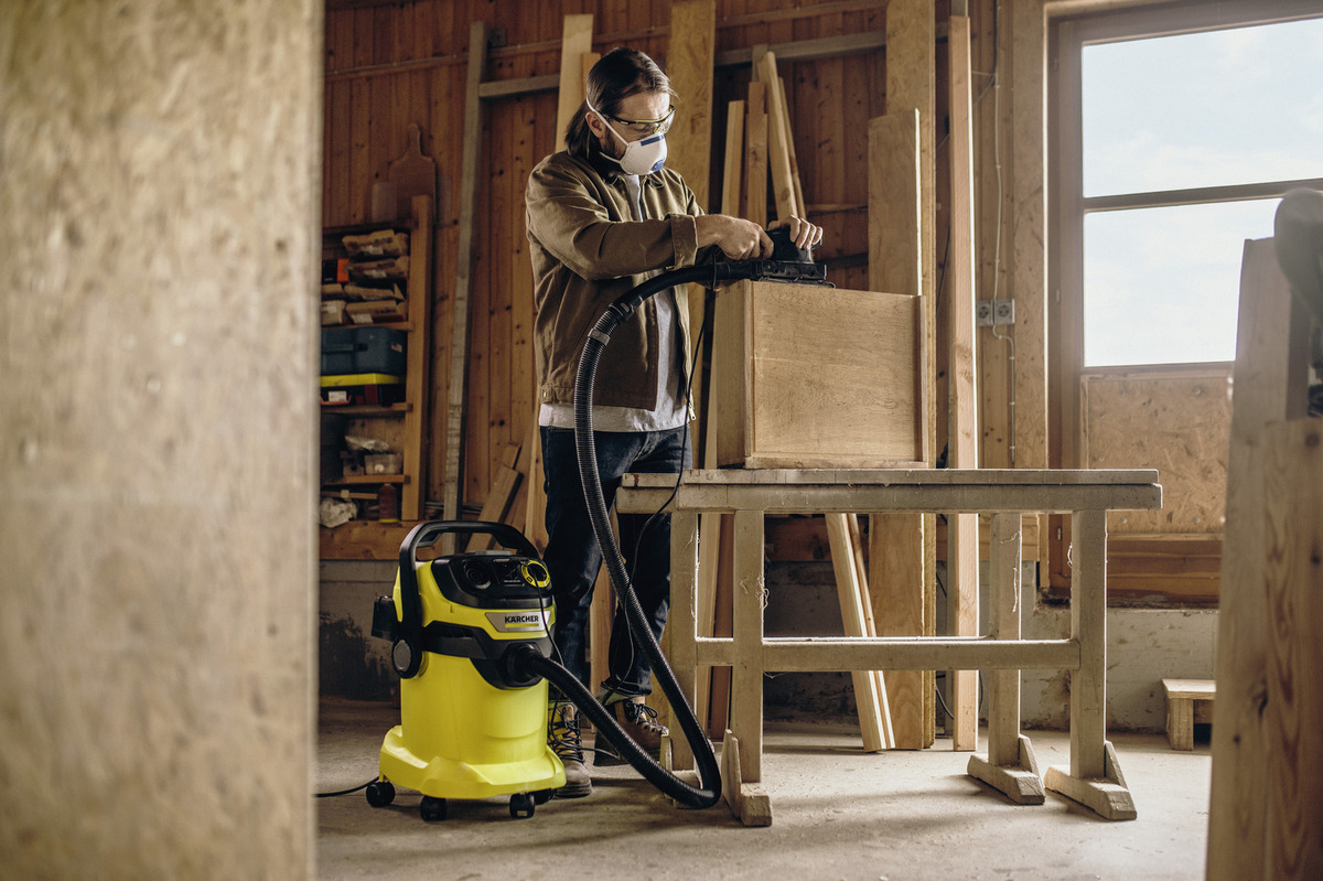 Karcher WD 5 P V-25/5/22 (YYY) *EU Wet & Dry Vacuum Cleaner, 1100W, 25L Tank, Flat-Pleat Filter, Blower Function, 2.2m Suction Hose, Cartridge Filter & Fleece Filter Bag Karcher WD 5 P V-25/5/22 (YYY) *EU Wet & Dry Vacuum Cleaner, 1100W, 25L Tank, Flat-Pleat Filter, Blower Function, 2.2m Suction Hose, Cartridge Filter & Fleece Filter Bag