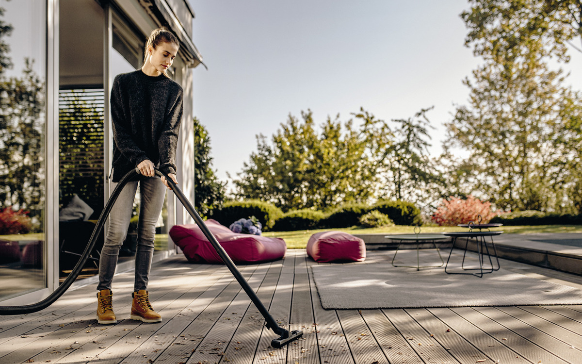 KARCHER WD4 V | Wet & Dry Vacuum Cleaner | 1000W | 20L Tank | Durable Plastic Body | Blower Function | Flat Pleated Filter | Home, Car & Furniture Cleaning | German Tech KARCHER WD4 V | Wet & Dry Vacuum Cleaner | 1000W | 20L Tank | Durable Plastic Body | Blower Function | Flat Pleated Filter | Home, Car & Furniture Cleaning | German Tech